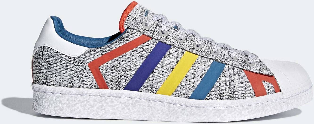 Superstar White Mountaineering color