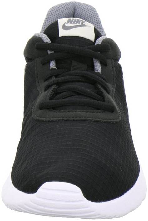 Nike Tanjun Premium – Shoes Reviews & Reasons To Buy